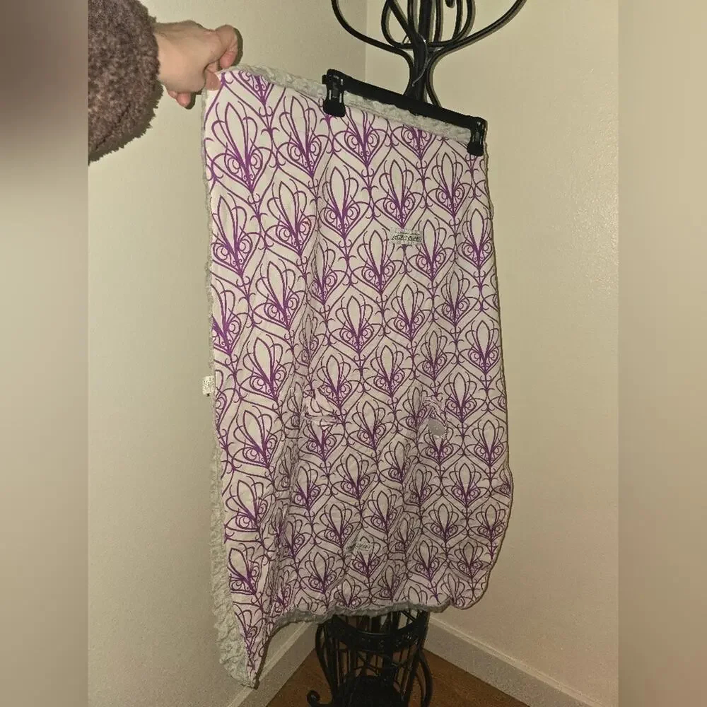 Carseat Cover Purple and White Patterned